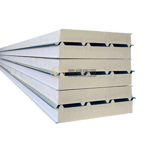 Corrugated polyurethane sandwich panel